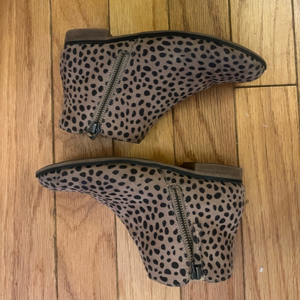 Girls animal print boots